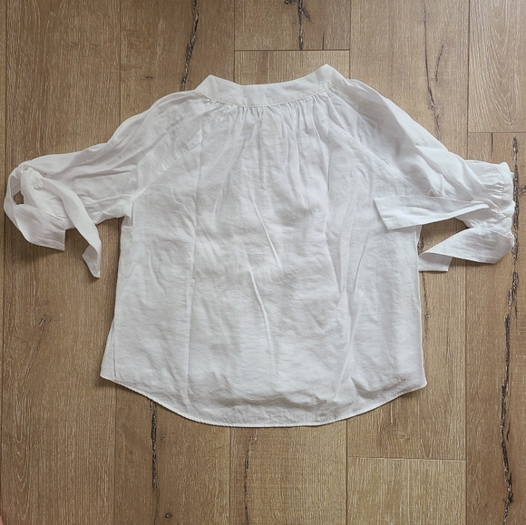 ZARA Woman White Blouse with Sleeve Ties - Picture 2 of 3